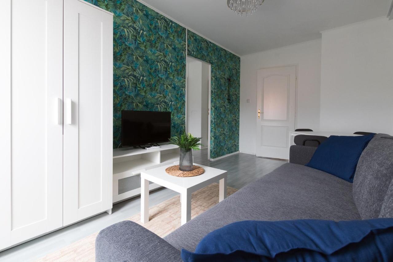 Hotel Ketpava Vendeghaz Igal Exteriér fotografie