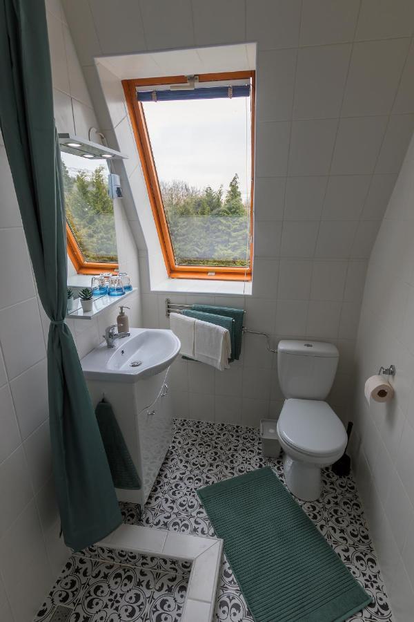 Hotel Ketpava Vendeghaz Igal Exteriér fotografie